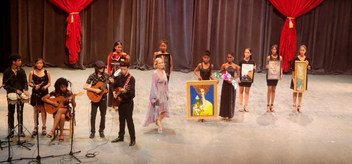 She received recognition at the opening gala of the Celebrations of Cuban Culture. Photo: SC Producciones