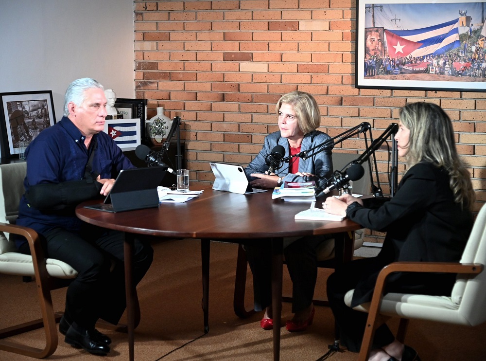Foto: Tomada de cubadebate.cu  Desde la Presidencia dedicado al curso escolar (+Video)
