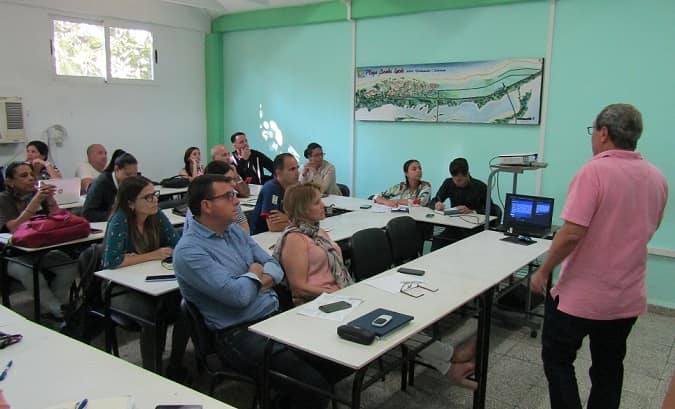 Tanto los egresados de la carrera como los trabajadores del Turismo tienen garantizada la formación de postgrado.
