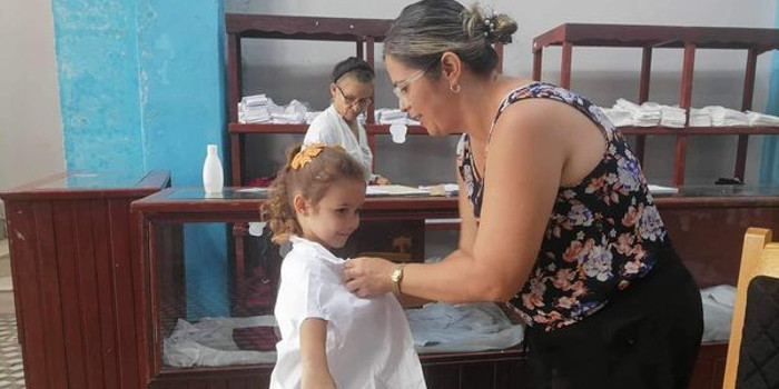 Garantizan en Camagüey venta de uniformes escolares