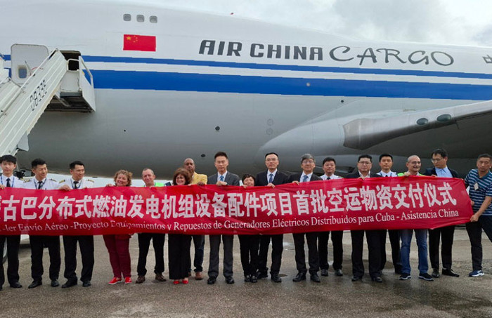 Llegadas a finales de diciembre, las piezas son trasladadas a todas las provincias del país, excepto a Ciego de Ávila, Artemisa y Mayabeque. Foto: Tomada de cuba.cu/economia Con repuestos chinos reparan grupos electrógenos