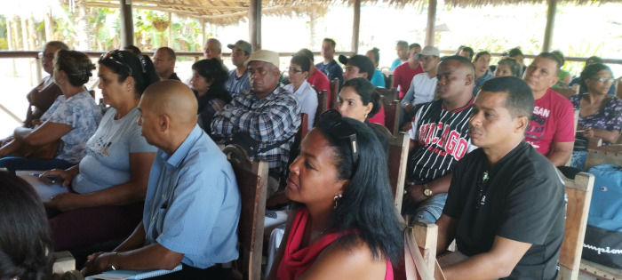 Importantes temas fueron evaluados en el encuentro, en el interés de continuar avanzando en la diversificación de las ofertas a la población. Foto: Del autor.