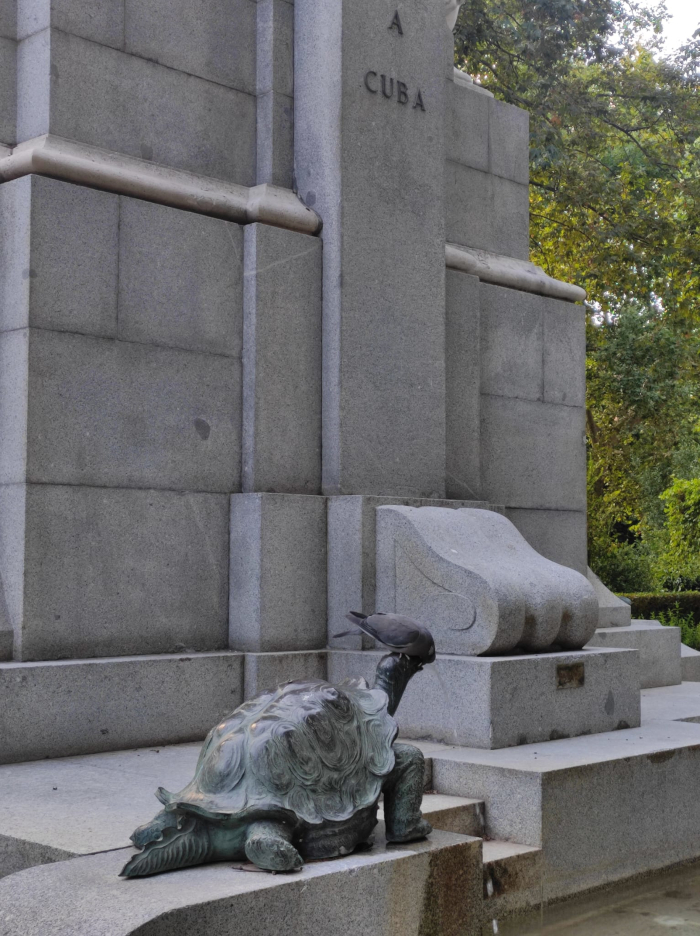 Fotos: De la autora Cuando la paloma besa a la tortuga: escenas desde la Fuente de Cuba