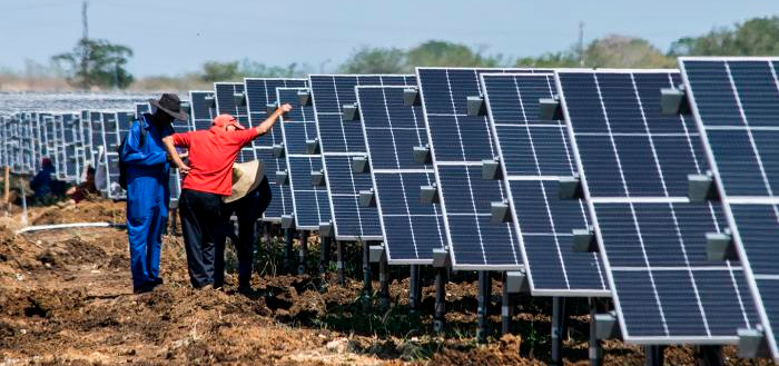 Intensas jornadas en terminación de parque solar (+Video)