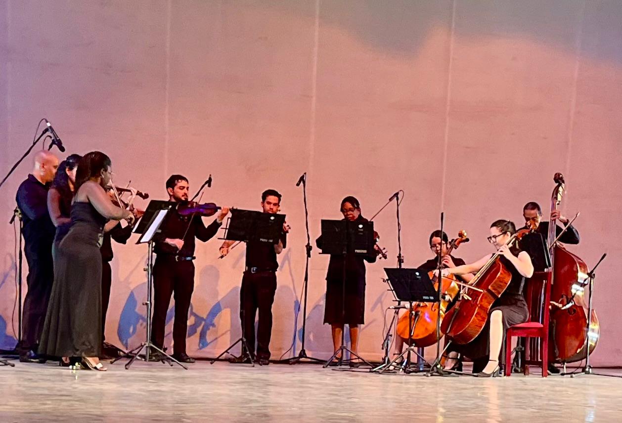 La Orquesta de Cámara fue uno de los colectivos presentes en la gala dirigida por Jesús Rueda Infante.