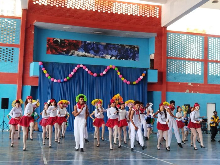 Un domingo para la danza