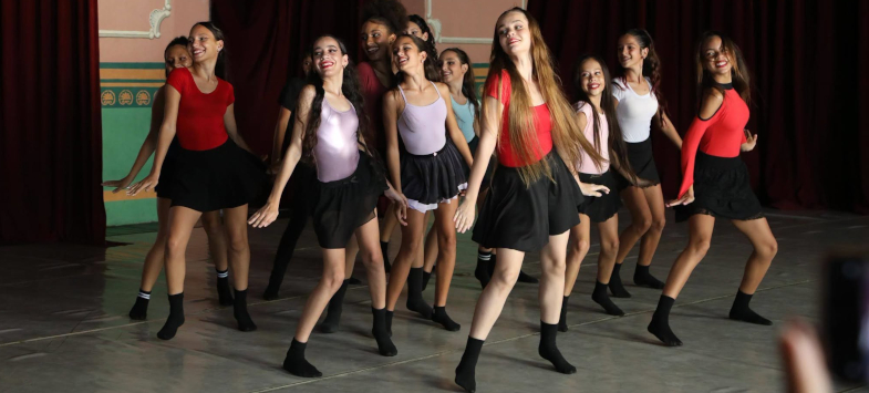 Taller de Verano del Ballet Contemporáneo: bailar juntos