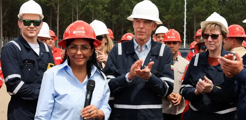 Posiciones enfrentadas con acuerdo petrolero de Venezuela y EE.UU.