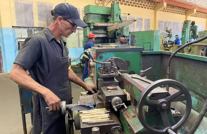 Termoeléctrica de Nuevitas en jorna