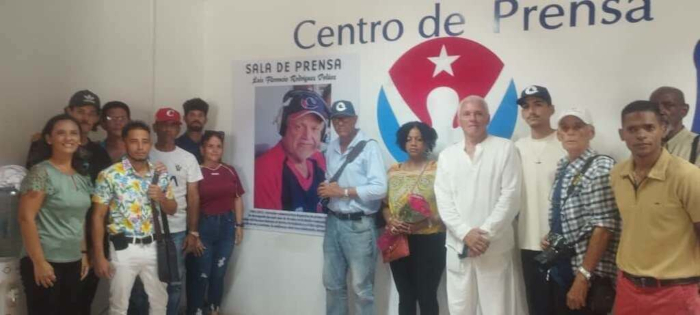 Dedican sala de prensa a Luis Florencio Rodríguez
